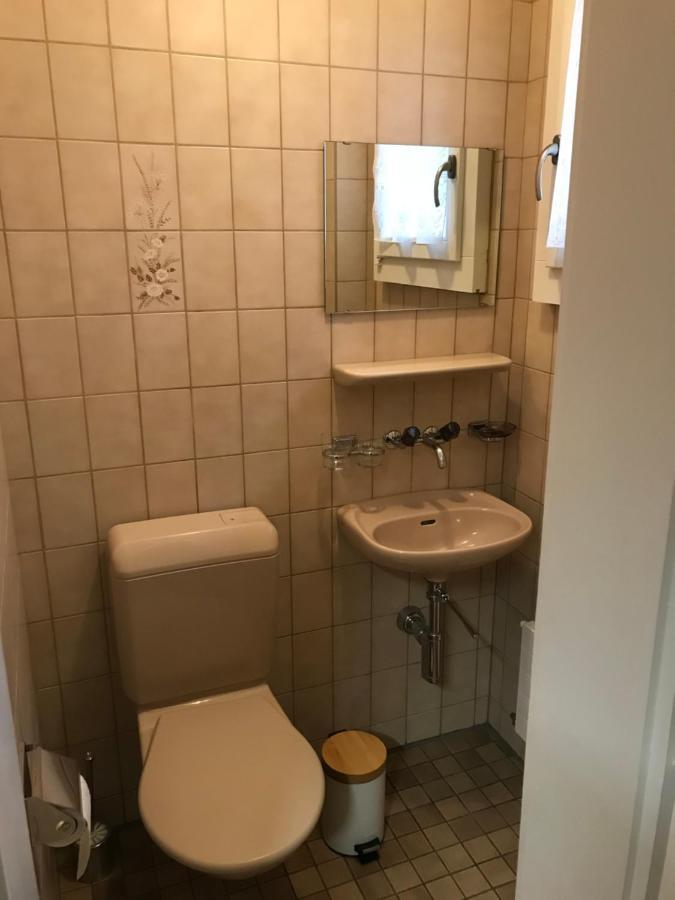 Simple Studio 36M2 In The Center Of Burgdorf Private Parking Small Bathroom Exteriör bild